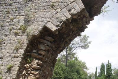 Le pont de la Valmasque de l’aqueduc de la Bouillide - Agrandir l'image 10 sur 14, fenêtre modale