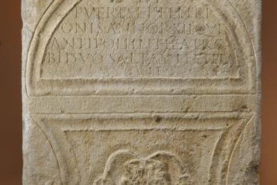 Stèle de l’enfant Septentrion - Agrandir l'image 1 sur 14, fenêtre modale