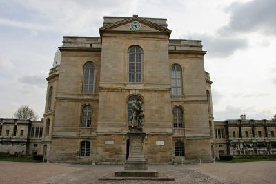 Façade de l’observatoire de Paris  - Agrandir l'image 2 sur 9, fenêtre modale