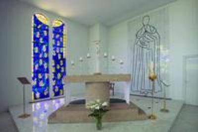 Le chœur de la chapelle du Rosaire à Vence - Agrandir l'image 1 sur 3, fenêtre modale