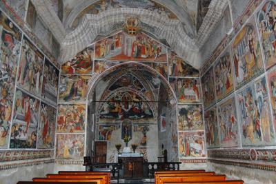 La chapelle Notre-Dame-des-Fontaines, la Brigue - Agrandir l'image 1 sur 7, fenêtre modale