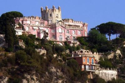Château de l’Anglais, emblématique de la villégiature niçoise, 1856, 176 Bd Carnot, Nice - Agrandir l'image 1 sur 2, fenêtre modale