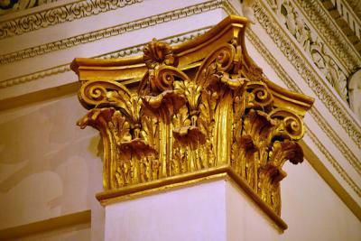 Détail d'un chapiteau de l'église - Agrandir l'image 4 sur 10, fenêtre modale