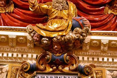 Détail du maître-autel de l'église - Agrandir l'image 6 sur 10, fenêtre modale