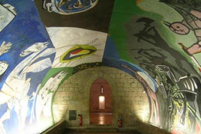 La guerre et la paix, décors de la chapelle du musée de Vallauris, Picasso © Succession Picasso 2020 - Agrandir l'image 1 sur 3, fenêtre modale