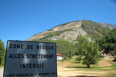 Panneau signalisant le danger à proximité du site / zone de risque - Agrandir l'image 1 sur 3, fenêtre modale