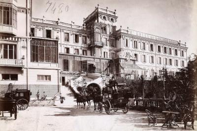 Le Grand hôtel du mont Boron, Nice. Cliché Jean Gilletta, vers 1890. Nice, bibliothèque de Cessole, fonds Gilletta. - Agrandir l'image 8 sur 10, fenêtre modale