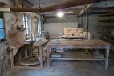 Intérieur de l'Atelier Madoura - Agrandir l'image 2 sur 2, fenêtre modale