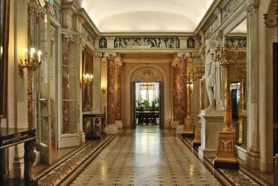 La grande galerie de la villa Masséna - Agrandir l'image 5 sur 10, fenêtre modale