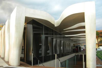 Détail du musée Jean Cocteau, architecte : Rudy Ricchiotti - Agrandir l'image 2 sur 5, fenêtre modale