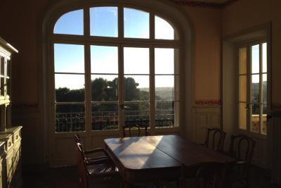 Vue de l’intérieur de la maison des Collettes - Agrandir l'image 8 sur 8, fenêtre modale