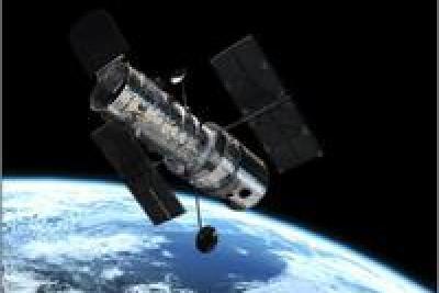 Télescope Spatial Hubble (HST). Avec le HST les astronomes ont pu finalement s’affranchir de l’atmosphère. Ce télescope lancé en 1990 continue à nous donner les images les plus fascinantes du cosmos. - Agrandir l'image 3 sur 3, fenêtre modale