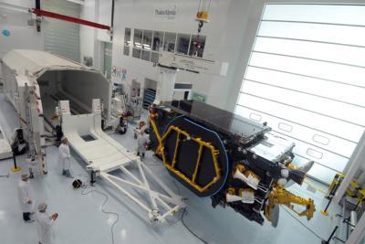 Satellite YAMAL 402 - Agrandir l'image 1 sur 4, fenêtre modale
