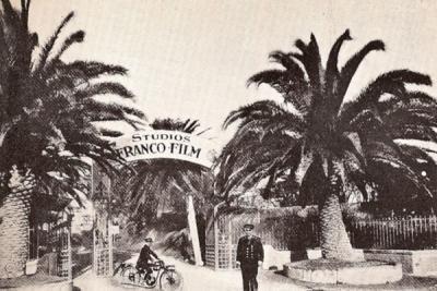 L'entrée des studios (gérés par la société Francofilms) à la fin des années 20 - Agrandir l'image 5 sur 6, fenêtre modale
