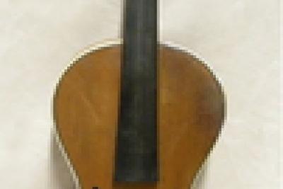 Violon forme de guitare, Chanot (Mirecourt – France, 1er quart du XIXe siècle) - Agrandir l'image 3 sur 4, fenêtre modale