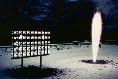 Yves Klein : Mur de feu et Colonne de feu, 1961, musée de Krefeld - Agrandir l'image 2 sur 4, fenêtre modale