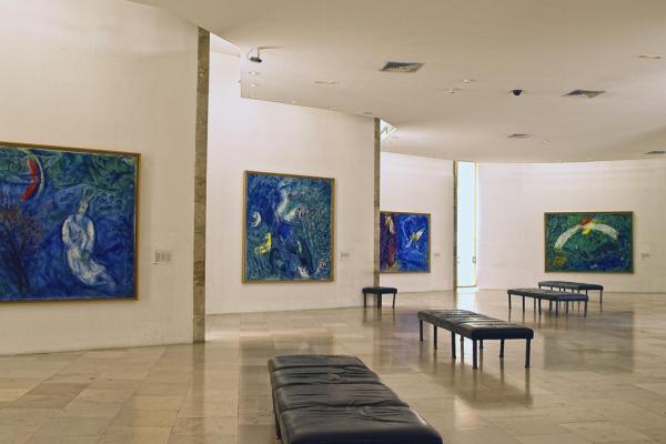 Vue intérieure du musée national Marc Chagall, Nice