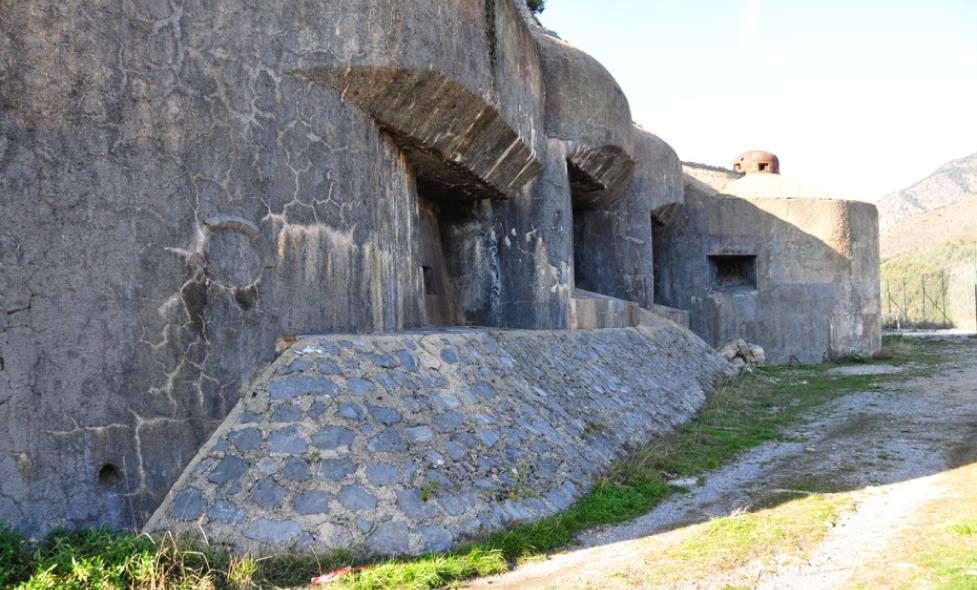 Fort de Rimplas : blocs de combat - Agrandir l'image, fenêtre modale