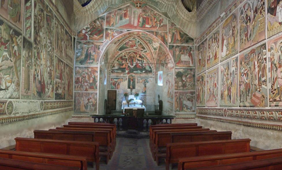Notre-Dame-des-Fontaines, vue d'ensemble de l'intérieur de la chapelle - Agrandir l'image, fenêtre modale
